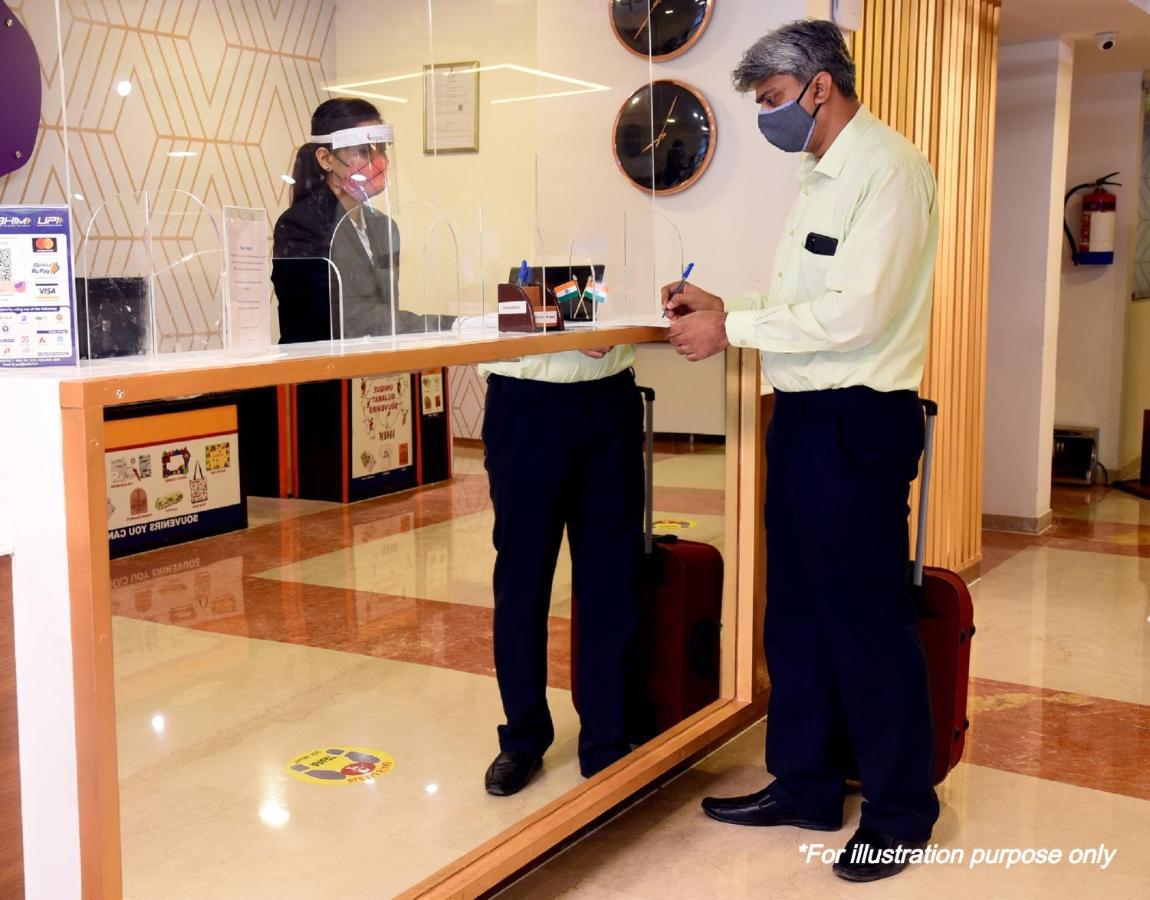 Vaccinated Staff - Collection O 41226 Ramji'S Residency Gole Colony Hotel นาสิก ภายนอก รูปภาพ